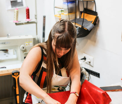 Leather Classes & Group Workshops for Foreigners